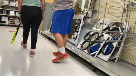 Nerd Showing Ass At Wally World Candid K Porn Videos