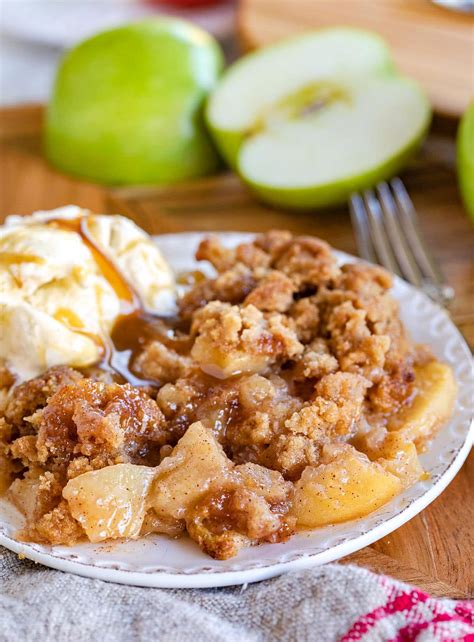 The Best Apple Crumble Quick And Easy Mom On Timeout