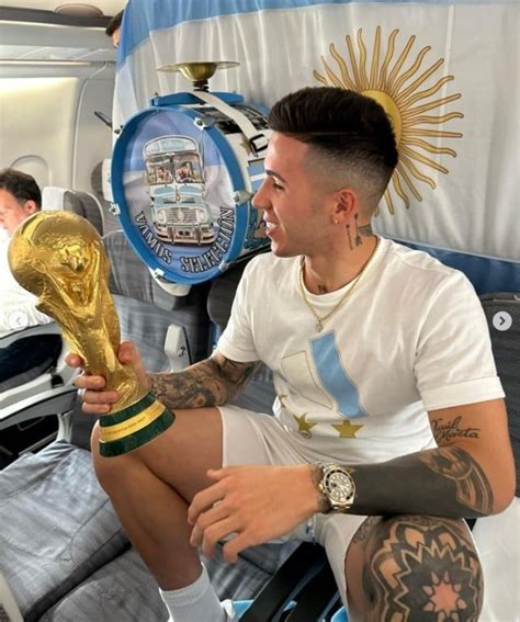 Argentina campeón del mundo las fotos de Messi y sus compañeros de la