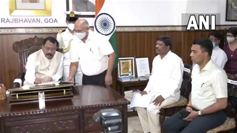 Ani On Twitter Goa Mla Elect Ganesh Gaonkar Administered Oath As Pro Tem Speaker At Raj