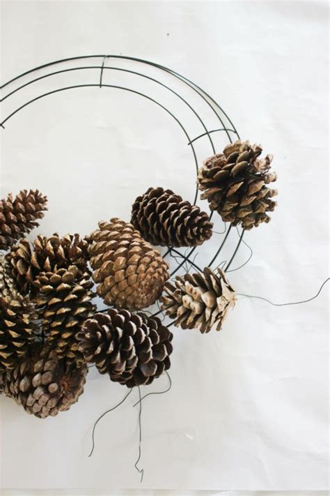 Beautiful Diy Pinecone Wreath Without Glue Pinecone Wreath Pine