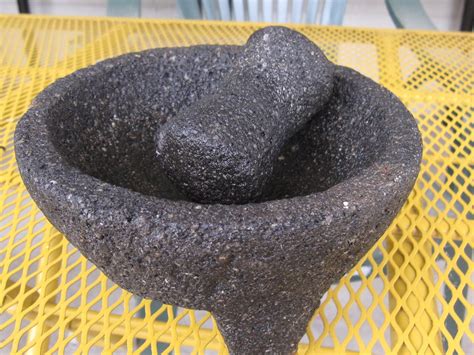 Prieta's Notes: Molcajete