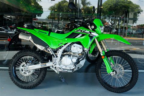 Moto Kawasaki KLX 300 2024