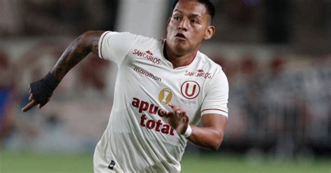 Universitario Hinchas De De La U Critican A Nelson Cabanillas Tras