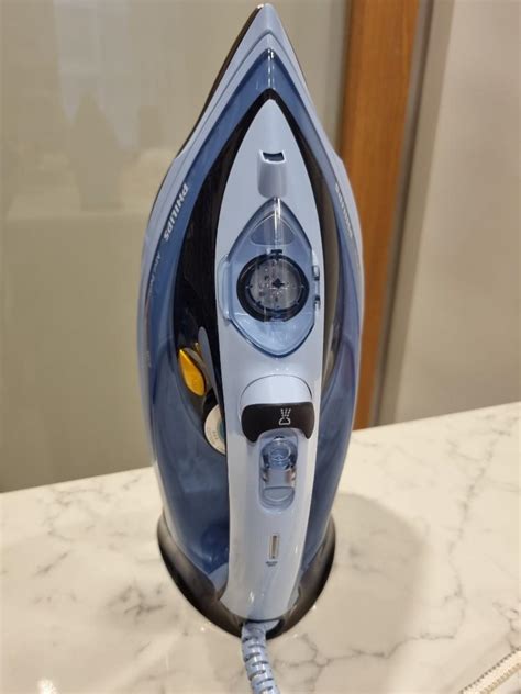 Philips Azur Performer Plus Steam Iron GC4526 TV Home Appliances