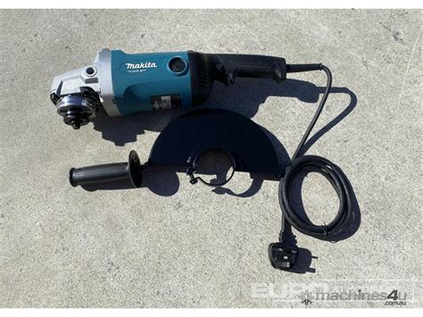 New Makita Unused Makita M0921B Angle Grinder 230mm 2200W Angle Grinder