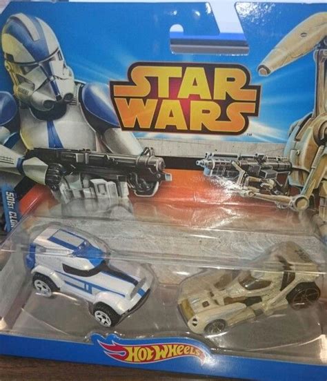 Star Wars Action Figures Are On Display In A Box With The Same Vehicle