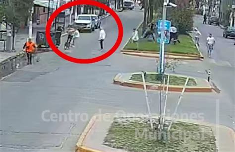 Video la Policía desactivó una violenta pelea en plena calle que