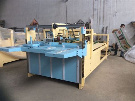 Semi Automatic Carton Gluer Corrugated Box Folding Gluing Pasting