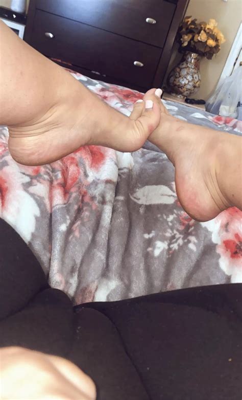 Suck My Toes And My Clit Nudes Footfetish Nude Pics Org