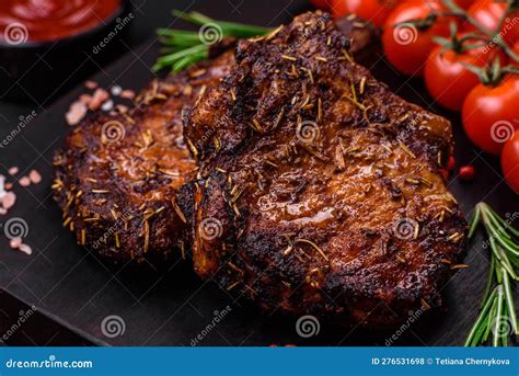 Carne Deliciosa De Bovino Ou De Porco Grelhada Especiarias E