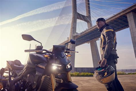 Das Neue Honda Naked Bike Flaggschiff Modell CB1000 Hornet Sorgt Gemeinsam Mit Der SP Version