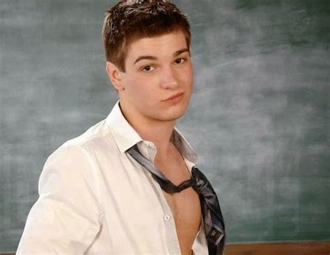 Johnny Rapid Astr Porn Gay Preso Ap S Agredir A Namorada Felipe Hart