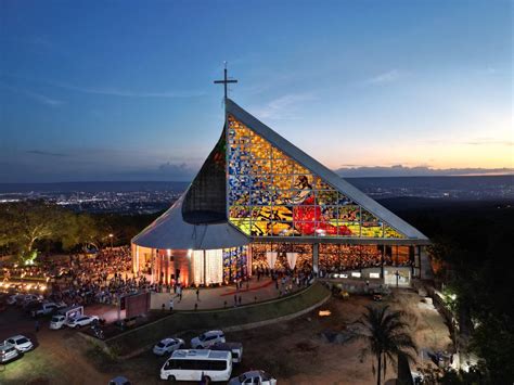 Templo Prometido Por Padre C Cero Apontado Como A Igreja Do Fim Do