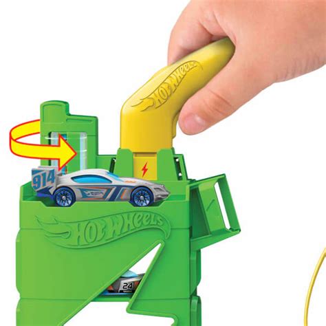 Hot Wheels Elektrikli Araç Şarj İstasyonu Oyun Seti HTN