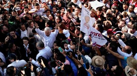 Aprobación De Amlo Es De 55 Desaprobación De 44 Encuesta Aristegui Noticias