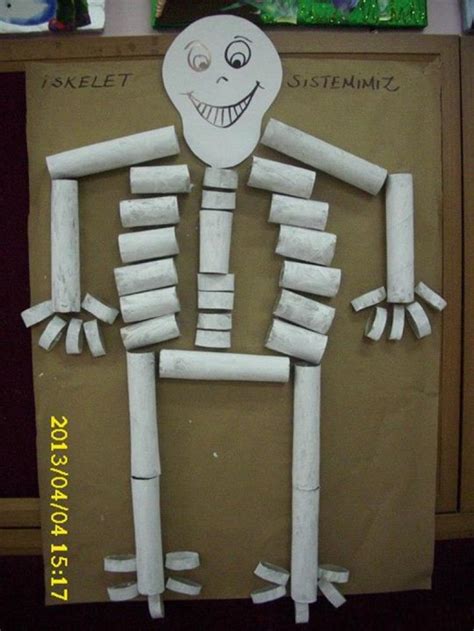 toilet paper roll skeleton craft idea – Preschoolplanet