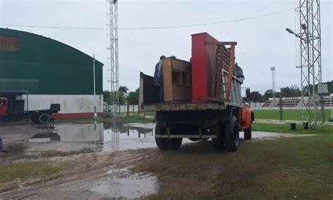 Familias Aisladas Y Evacuadas Por La Crecida Del Riachuelo En San Luis