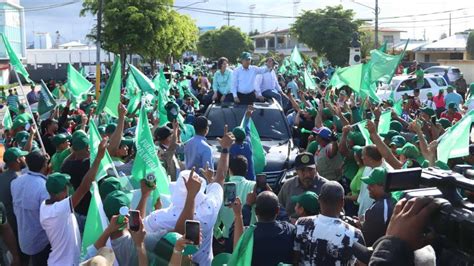 Leonel Moviliza A Militancia Y Simpatizantes De La Fuerza Del Pueblo Y