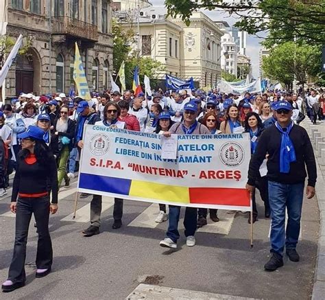 Mâine în Pitești Protest cu peste 1 000 de sindicaliști din învățământ