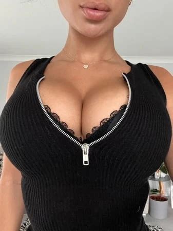 Huge Tits Porn Pics Nude Women In Free Sex Photos XHamster