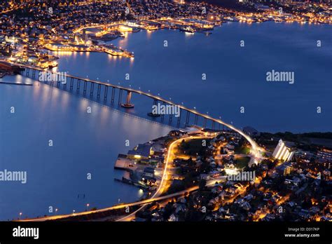 Tromso Bridge at night - between Tromsdalen and Tromsøya Stock Photo ...