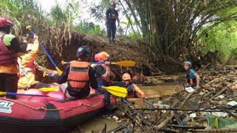 Terseret Aliran Kali Angke Tangsel Bocah Perempuan Tewas Ditemukan 5