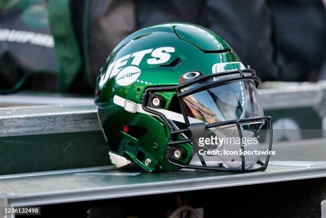 1,555 New York Jets Helmets Stock Photos, High-Res Pictures, and Images ...