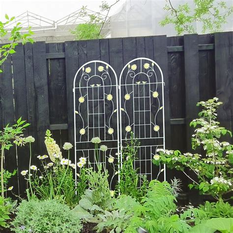 garden arch with gate 5