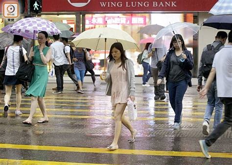 今日多雲及有雨 沿岸有霧最高21°c On Cc 東網 Line Today