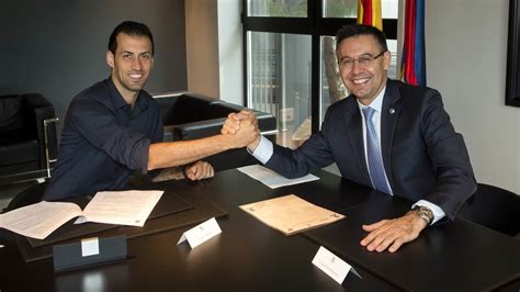 Sergio Busquets Resmi Perpanjang Kontrak Di Barcelona Bolaskor