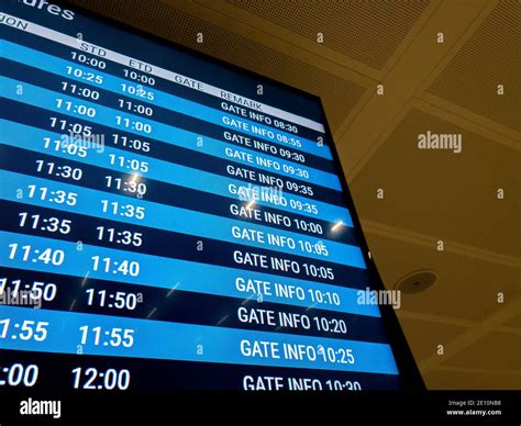 Flight Schedule Monitor Hi Res Stock Photography And Images Alamy