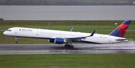 N589NW Delta Boeing 757 351 WL N589NW Departure At PDX 28 Flickr