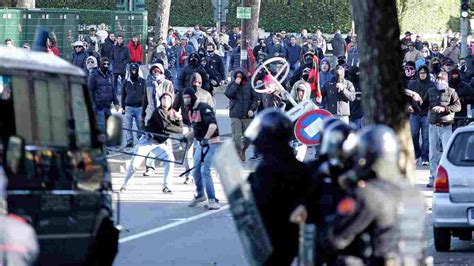 Scontri Sull A Tra Tifosi Arrestati Altri Due Ultr Della Roma E