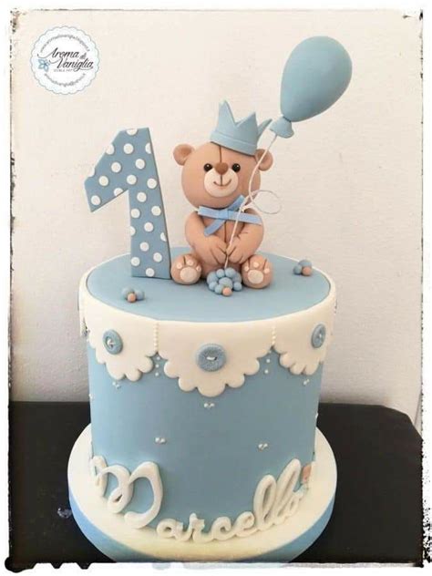 Pin By Nara G Pereira On Bolos Infantis Baby Boy Birthday Cake Baby