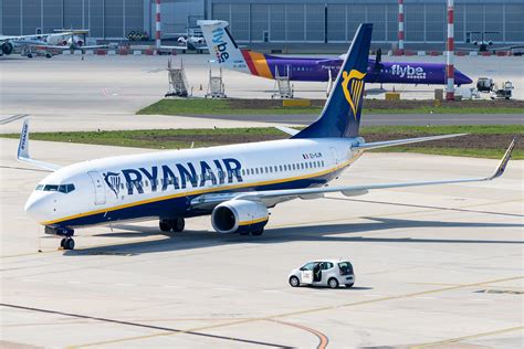 Düsseldorf Airport Ryanair FR RYR Boeing 737 8AS B7 Flickr