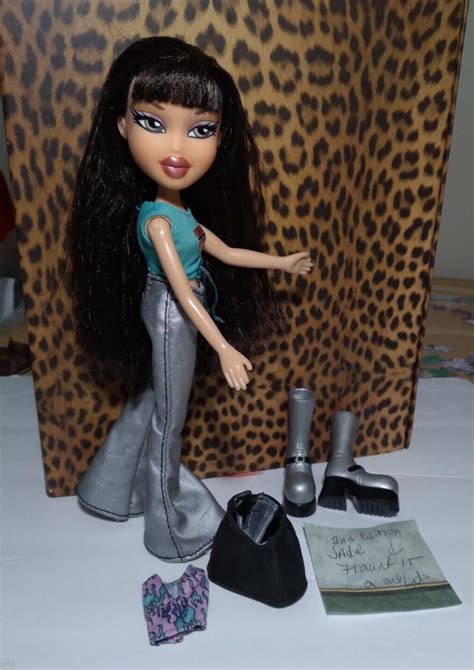 2002 Bratz Girlz Jade Doll Flaunt It Fashion Doll With Original Outfits 4600958424