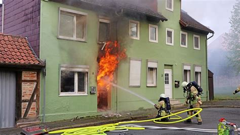 Brand In Helmstedt Hund Tot Geborgen Haus Unbewohnbar