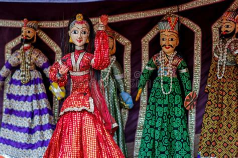 Rajasthani Doll Dance Puppet Show, Kathputli Dance in Jaipur, Rajasthan ...