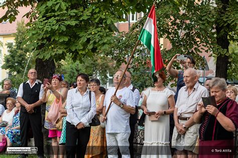 sepsiszentgyorgy info Augusztus 20 Államalapítás és Szent István