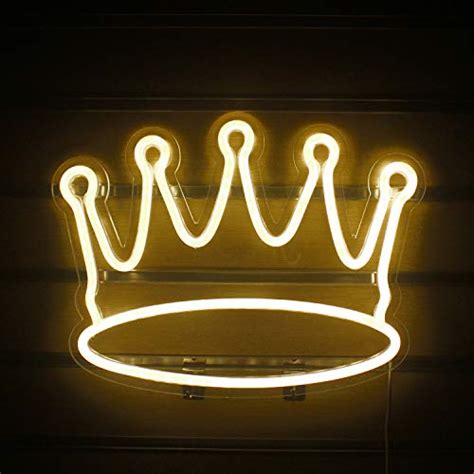 Best Crowns For Wall Decor