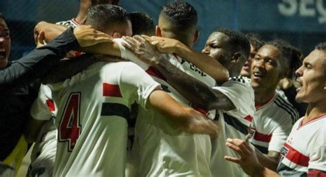 JOGO DO SÃO PAULO NA COPINHA AO VIVO vai passar no PAULISTÃO PLAY