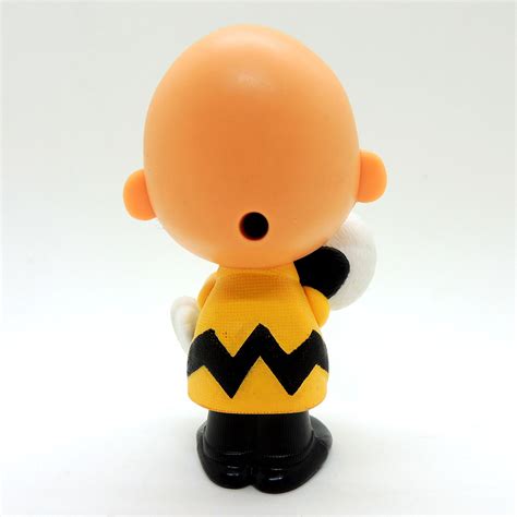 Snoopy Charlie Brown Bobblehead 2015 Mc Donalds Madtoyz