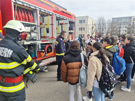 Exerci Iu De Evacuare N Caz De Cutremur Danubius