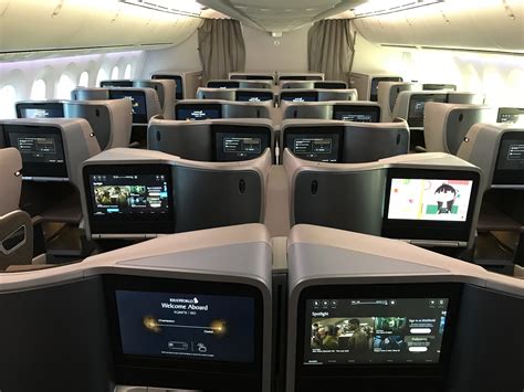 Singapore Airlines Debuts New A350 900 Medium Haul Aircraft