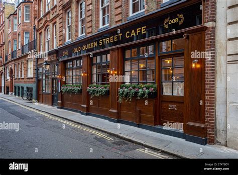 Old queen st cafe london hi-res stock photography and images - Alamy