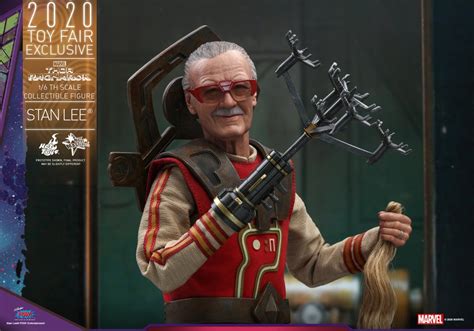 Thor Ragnarok S Stan Lee Character Is Now A Hot Toys Collectible