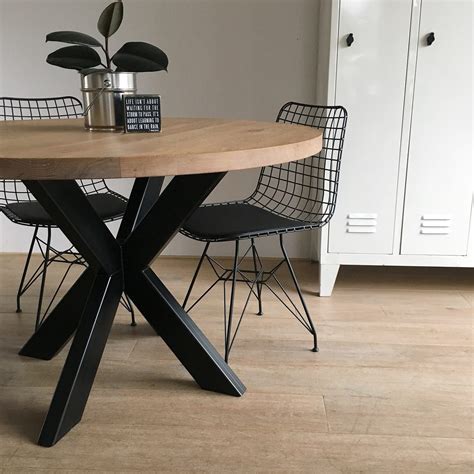 Ronde Eiken Eettafel Tafel Rond Met Stalen Matrixpoot