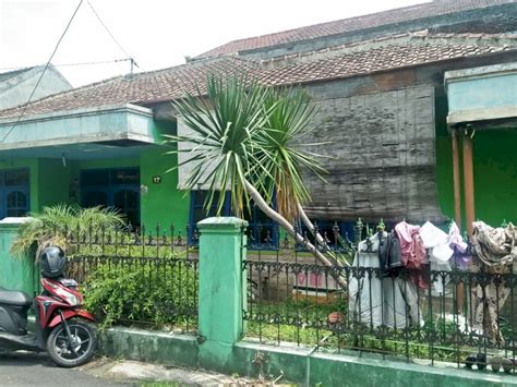 Dijual Rumah Bagus Tanah Luas Harga Murah Di Jalan Tapak Jalan Kota