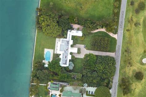 Jeff Bezos Buys 68 Million Home In Indian Creek In Miami Florida